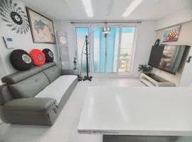 jeni's house