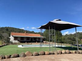 Las Chorreras del Orejón 1, hôtel à Villaviciosa de Córdoba