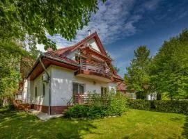 Király Családi Apartman- Royal Family Apartment #Freegarage