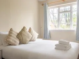 GuestReady - Delightful Mews in Dublin