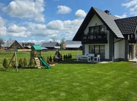 Family HOUSE