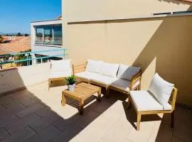 Appartement climatisé, double vue mer et Pic, accès mer et Parking privatif