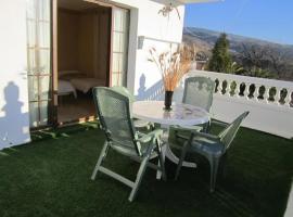 Idyllic House in Yegen with Mountain View, hotel v destinaci Yegen