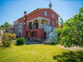 Casa Nadia in Peroj - Haus für 8 Personen