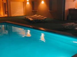 Villa entre Vignes et Garrigues, hotel v destinaci Assignan