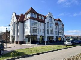 33 at Sea 305、カトザントのビーチ・ホテル