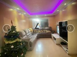 Apto ótima localização, ξενοδοχείο σε Caxias do Sul