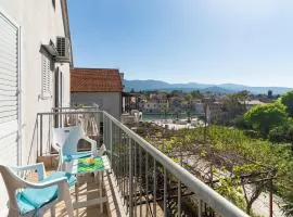 1 Bedroom Awesome Apartment In Vrboska