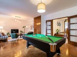 Grand Billiard Exclusive Home