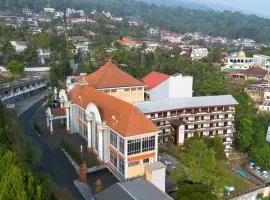 Royal Hotel and Convention Tretes
