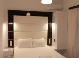 Spiros Rooms