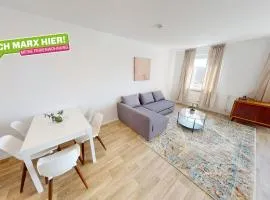Großzügige Ferienwohnung, 350m bis zur Bushaltestelle, WLAN