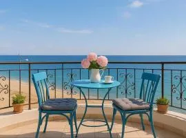 Beachfront Cozy House - Kiatos' Seaview Retreat