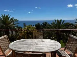 Cardellini 10- vue mer-piscine en résidence