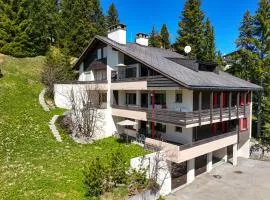 Apartment with Fireplace & Mountain View