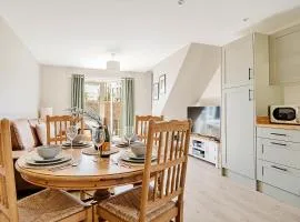 Finest Retreats -No 8 Meadow Retreat