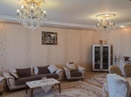 Luxury House Nakhichevan, hotel v destinaci Mekhrably
