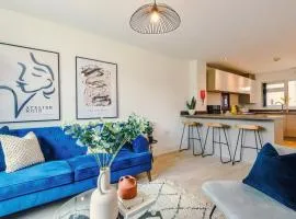 Bridgewater House by Truestays - NEW 3 Bedroom House in Stoke-on-Trent