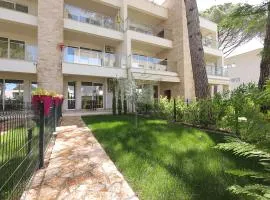Gjiri i Lalzit - San Pietro - Leta's Apartments with Garden