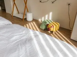 Lai Dua 賴著住一晚