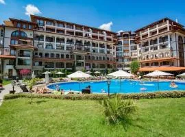 Apartment in the complex Olymp