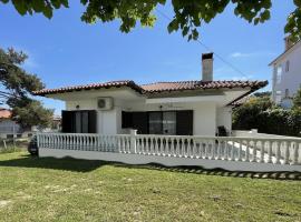 Elfeko Cottage, hotel v destinaci Psakoudia