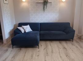 MY apartement, 3 tuba, privaatne sissek&auml;ik, hotel com banheiras de hidromassagem em Tartu