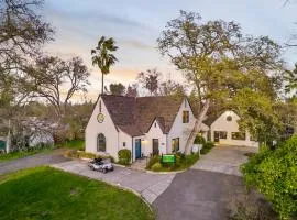 Tudors Village BNB