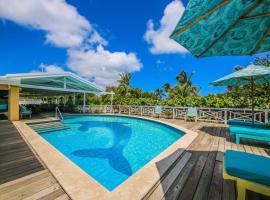 Shoys Beach House - 5 bedroom villa on the Beach!, hotel a Christiansted