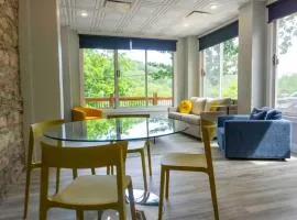 151 Spring Downtown Eureka Springs Suite C