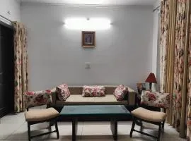 Hillside Haven near Kainchi Dham