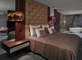 Theatre Hotel، فندق في أولوموك