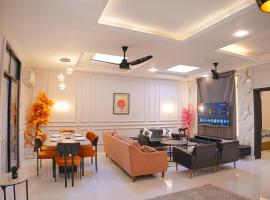 Modern Spanish Villa - Elegant Comfort in the Heart of the City, hotel v destinaci Rachiāl