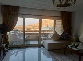 ALEX HOMES - Gleem Cozy Apartments Direct sea view
