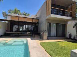 Encantadora casa con alberca privada, self catering accommodation in Chiconcuac