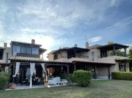 Ira's House Afitos