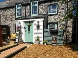 Harlequin Cottage