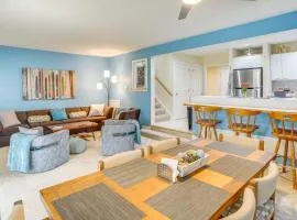 half Mi to Jiminy Peak Condo with Pool and Hot Tub
