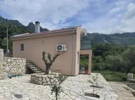 LU House