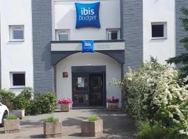 ibis budget Versailles Chateau Saint cyr l'Ecole, hotel v destinácii Saint-Cyr-lʼÉcole