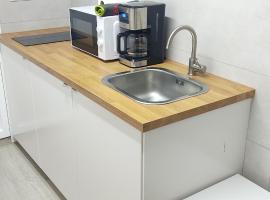 b1 Estudio independiente junto Aeropuerto, hotel v destinaci Manises