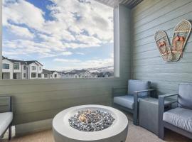 UTMG 5967 #27 | The Foxtrot on Mesa Arch, Hotel in Mountain Green