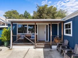 House of Joy-Sleeps 12, hotel em Cambria