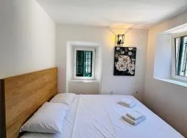 2 Charming Apartment in Kotor Old Town