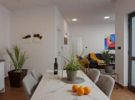 TERRA 5 DELUXE Apartment on the ground floor with private parking, hotel di Rijeka