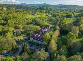 Geovita Lądek Zdr&oacute;j, hotel met hottubs in Lądek-Zdr&oacute;j