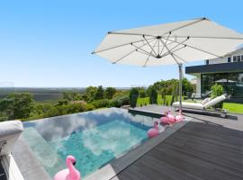 Coolum Beach Country Retreat, hotel in Yandina Creek