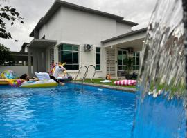 Homestay 88A Melaka for 9 pax with Private Pool, Smart TV, Netflix and Wifi, hotel v destinaci Melaka