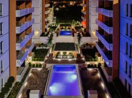 Adela & Robert Home cu piscină și parcare privată, hotel v destinácii Giroc