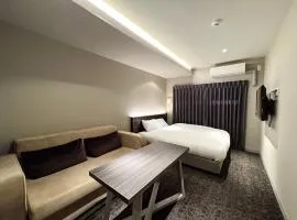 Rinn Sanjo Ohashi East